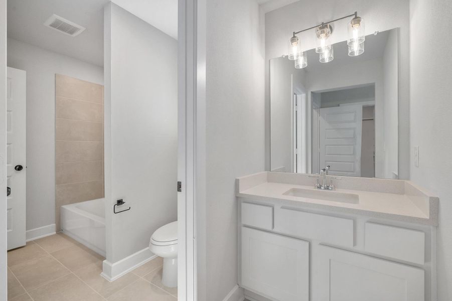 Furnished interior view inside a new home in Provence - 60', Austin (Image 7).