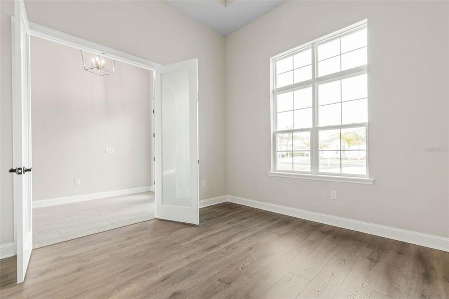 Spacious, unfurnished interior of a new home in Palm Coast Plantation, Palm Coast (Image 41).