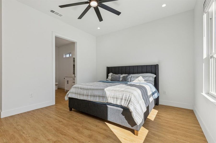 Furnished interior view inside a new home in , Dallas (Image 13).