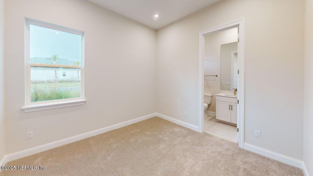 Spacious, unfurnished interior of a new home in RiverTown - Ravines, St. Johns (Image 15). Spacious, unfurnished interior of a new home in RiverTown - Ravines, St. Johns (Image 15).