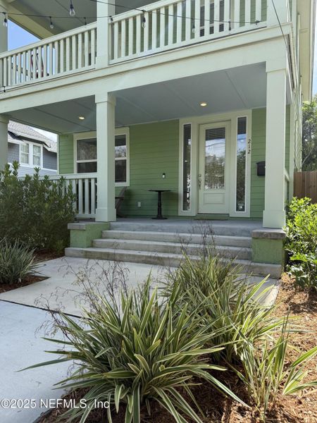 Exterior details and patio area of a home in , Jacksonville (Image 26).