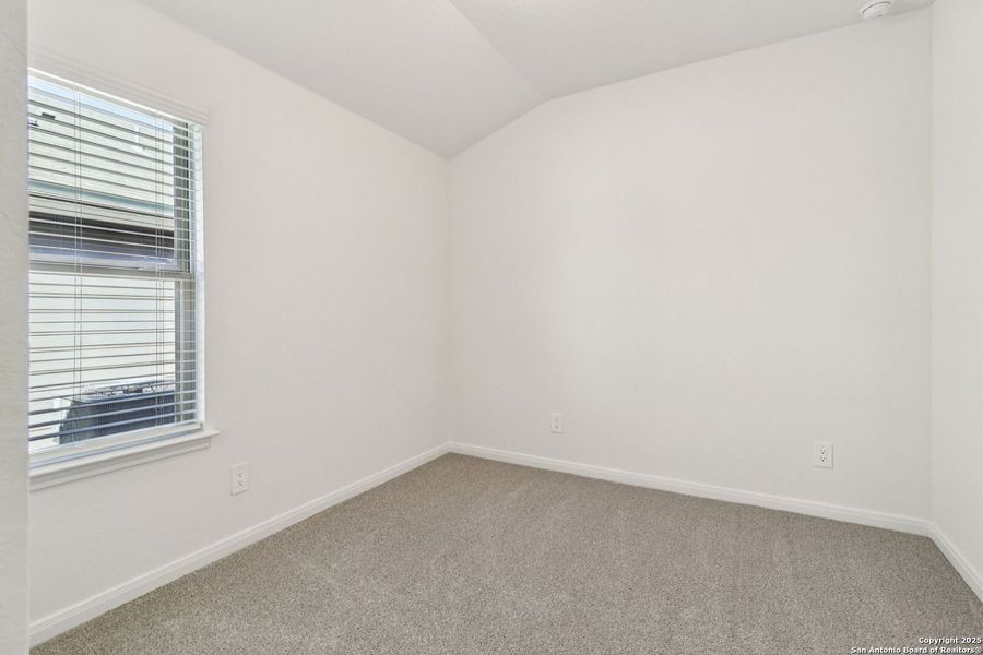 Spacious, unfurnished interior of a new home in Catalina, Converse (Image 33).