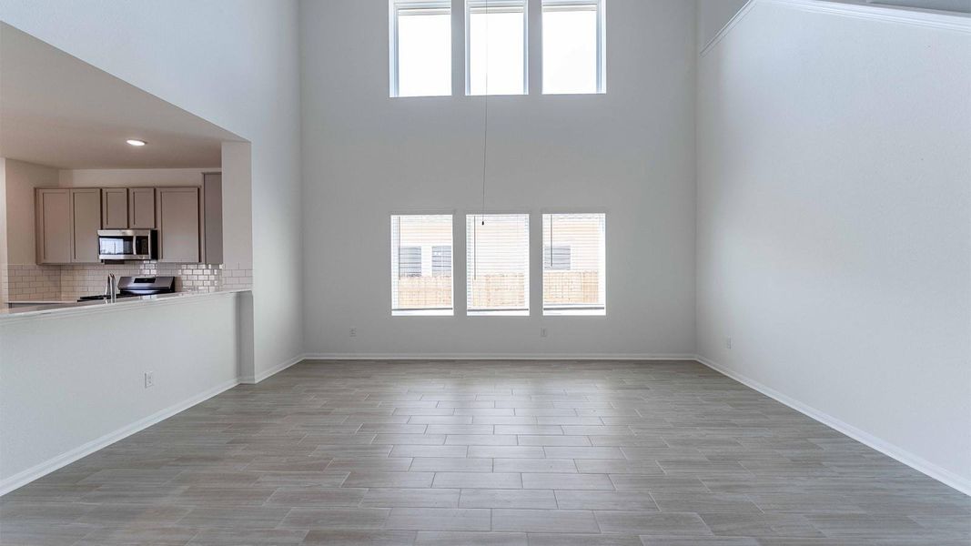 Spacious, unfurnished interior of a new home in Briarwood, Elgin (Image 16).