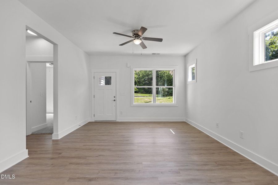 Copy of Copy of 7-web-or-mls-2N6A1467