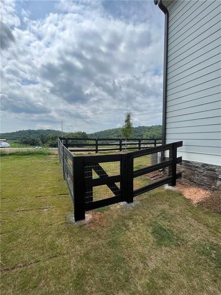 Exterior details and patio area of a home in , Dawsonville (Image 4).