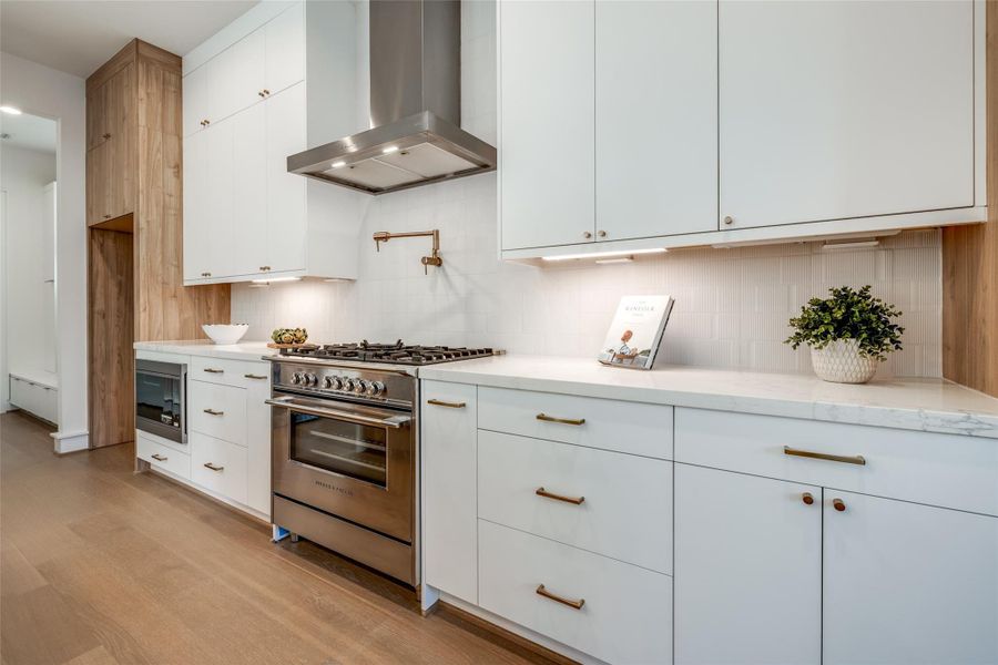 * Est Comp 6/30/26 ** PHOTO OF MODEL HOME * SELECTIONS MAY VARY * PHOTOS MAY SHOW A SIMILAR FLOOR PLAN AND/OR UPGRADED/ALTERNATIVE FINISHES * Please use these photos as a guide ONLY * * Est Comp 6/30/26 ** PHOTO OF MODEL HOME * SELECTIONS MAY VARY * PHOTOS MAY SHOW A SIMILAR FLOOR PLAN AND/OR UPGRADED/ALTERNATIVE FINISHES * Please use these photos as a guide ONLY *