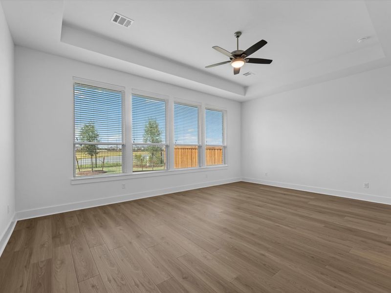Spacious, unfurnished interior of a new home in Dunham Pointe, Cypress (Image 19). Spacious, unfurnished interior of a new home in Dunham Pointe, Cypress (Image 19).