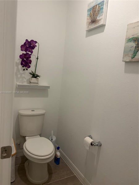 Furnished interior view inside a new home in , Haines City (Image 31).