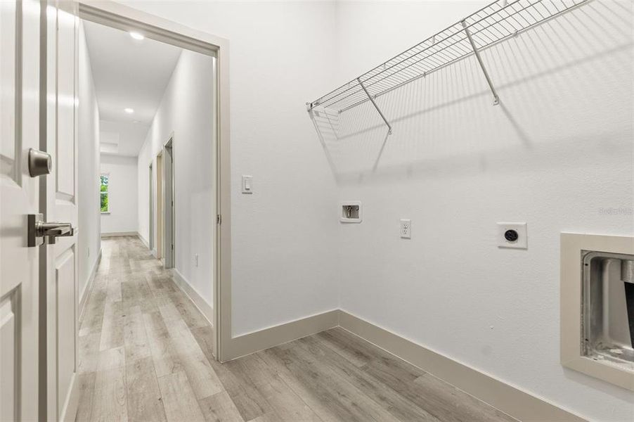 Spacious, unfurnished interior of a new home in , Punta Gorda (Image 18).