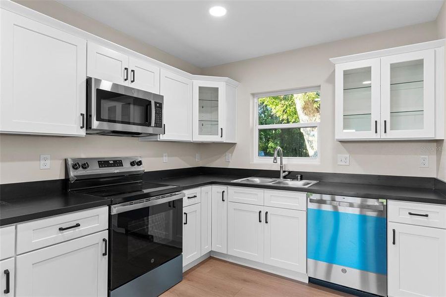Furnished interior view inside a new home in , Auburndale (Image 5).