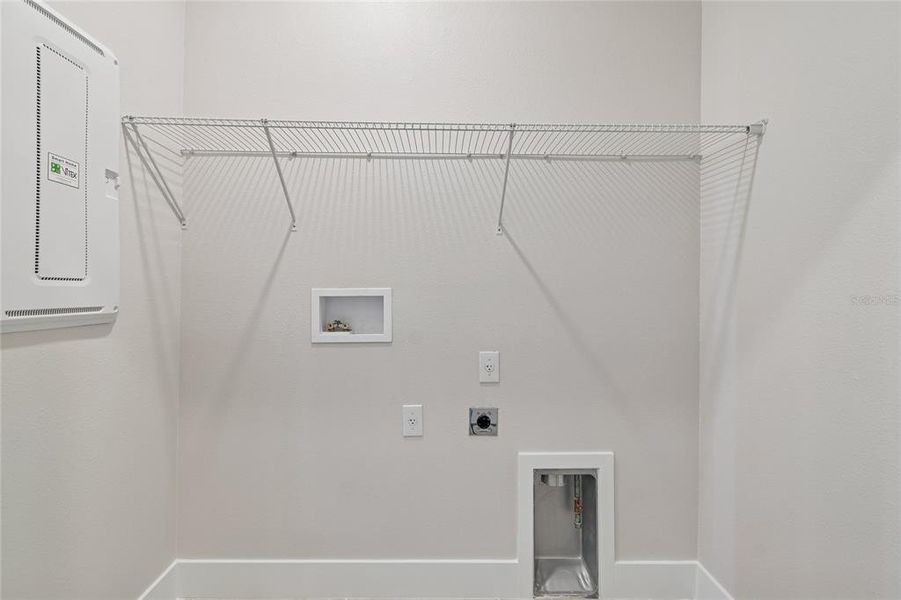 Spacious, unfurnished interior of a new home in , Sarasota (Image 18). Spacious, unfurnished interior of a new home in , Sarasota (Image 18).