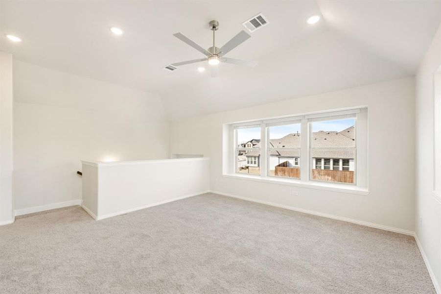 Spacious, unfurnished interior of a new home in Liberty, Melissa (Image 32).