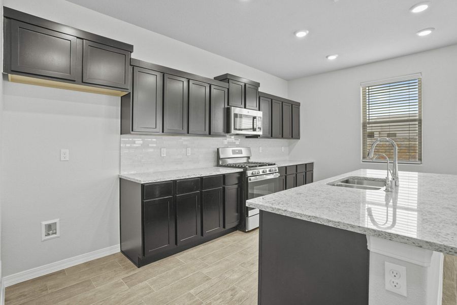 Representative furnished interior of a home built from the Blue Agave by View Homes in Paseos Del Este, Horizon City (Image 18).