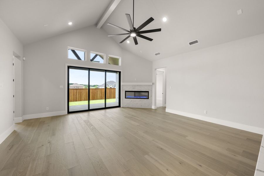 Spacious, unfurnished interior of a new home in Rio Vista at Kelly Ranch, Aledo (Image 22). Spacious, unfurnished interior of a new home in Rio Vista at Kelly Ranch, Aledo (Image 22).