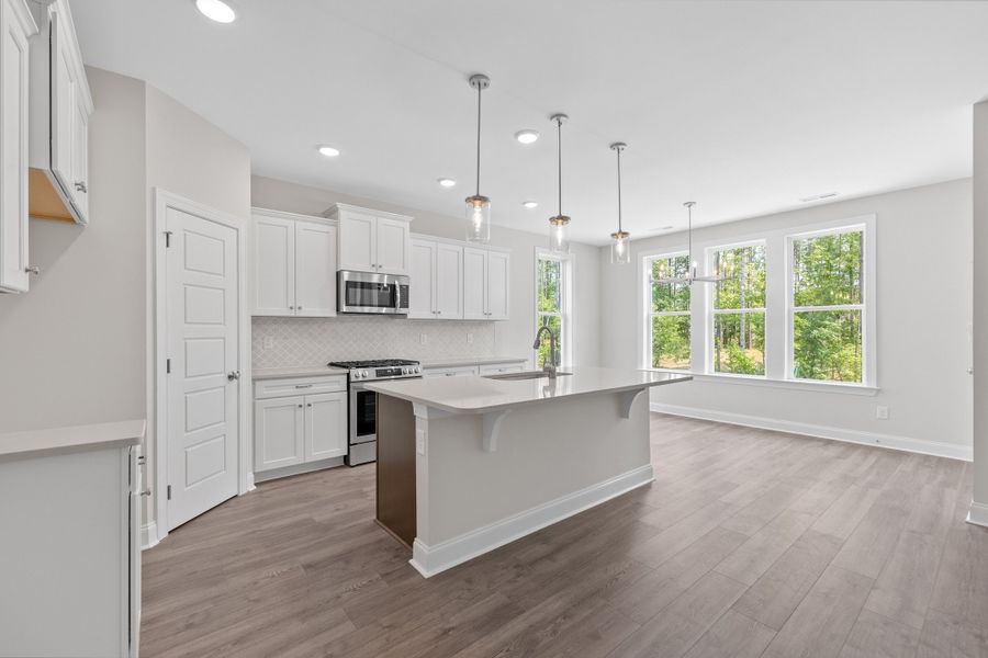 Representative furnished interior of a home built from the The Chandler by RobuckHomes in Baylee Ridge, Selma (Image 108).