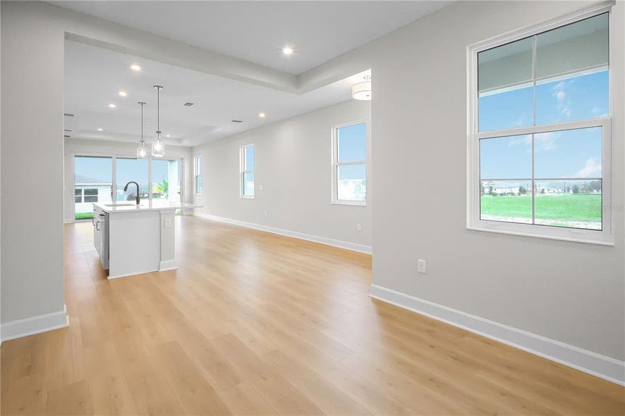 Spacious, unfurnished interior of a new home in Cresswind at Hammock Oaks, Lady Lake (Image 38).