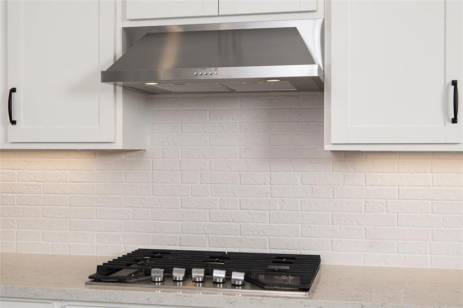 This kitchen is not only a functional space but also has ample storage. Whether you're a seasoned chef or just love to gather and enjoy good food, this kitchen is a dream come true.