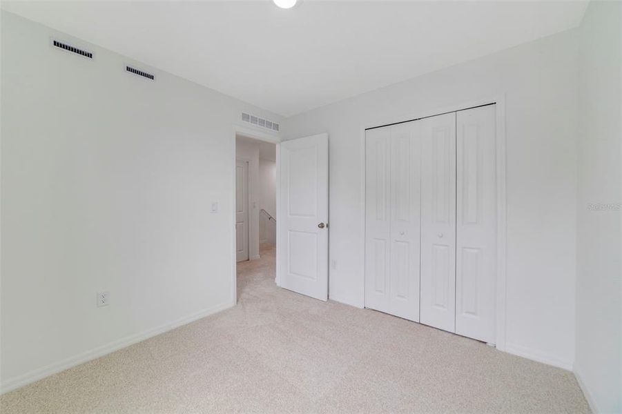 Spacious, unfurnished interior of a new home in Towns at Greenleaf, Oviedo (Image 24).