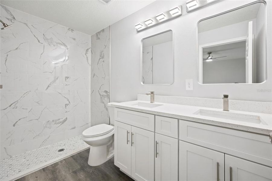 Furnished interior view inside a new home in , Ocala (Image 7).