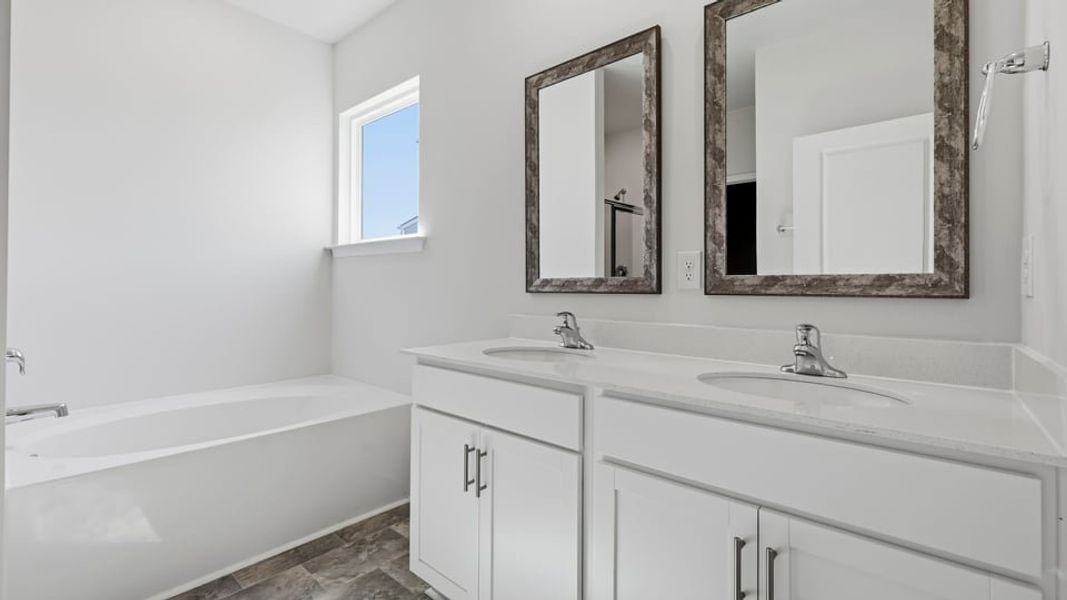 Furnished interior view inside a new home in Benjamin's Grove, Woodruff (Image 10).