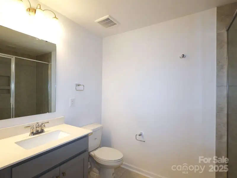 Owners bathroom Owners bathroom