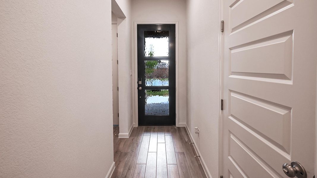 Spacious, unfurnished interior of a new home in Crosswinds, Kyle (Image 20).