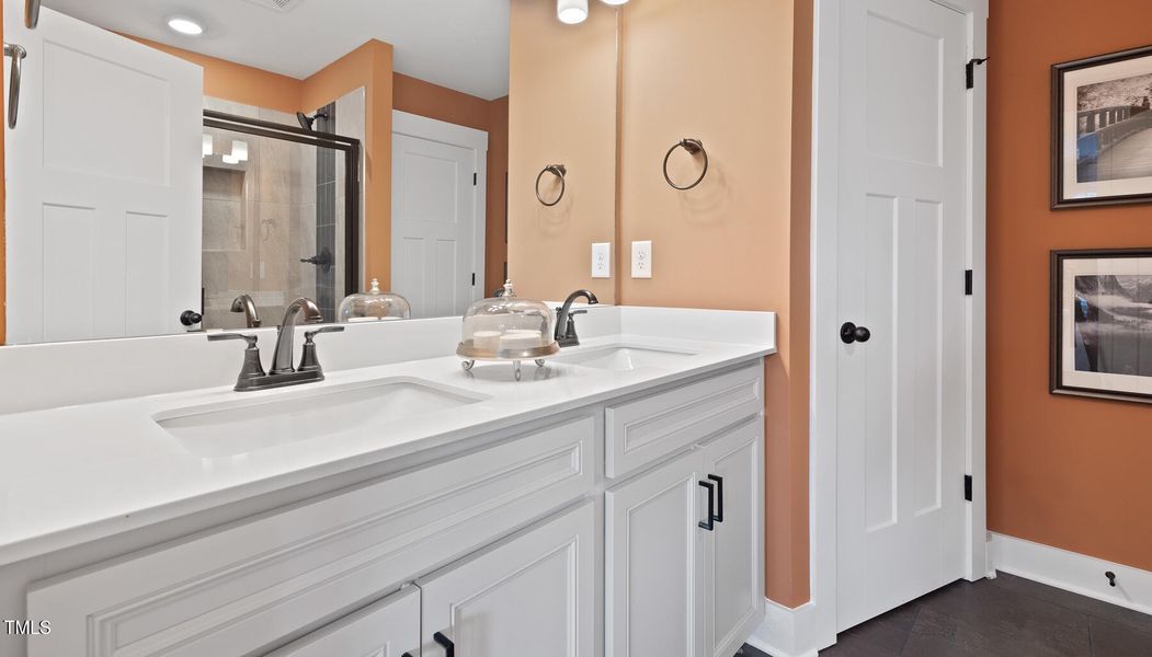 23 06-22-GREE-TrailsideAtDraytonMills-Ro