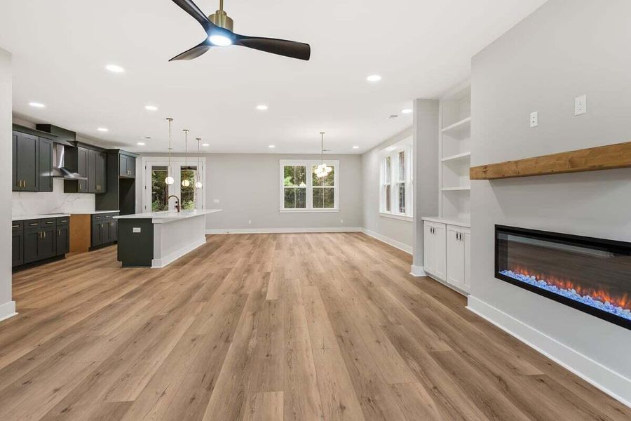 Spacious, unfurnished interior of a new home in , Ravenel (Image 39).