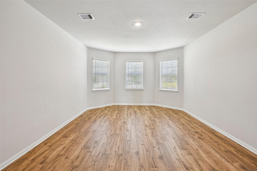 Spacious, unfurnished interior of a new home in Trails at Cochran Ranch, Waller (Image 35). Spacious, unfurnished interior of a new home in Trails at Cochran Ranch, Waller (Image 35).