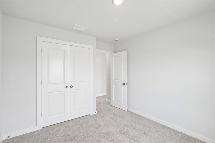 Spacious, unfurnished interior of a new home in Overland Grove, Forney (Image 26).