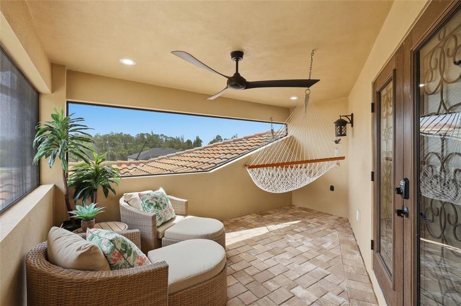 Exterior details and patio area of a home in , Cape Coral (Image 25).