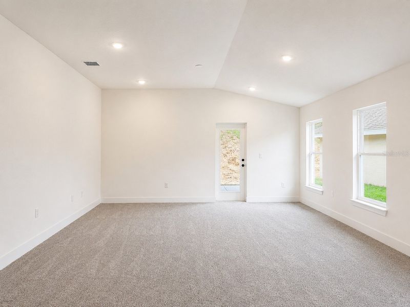 Spacious, unfurnished interior of a new home in Arbor Park, Leesburg (Image 7). Spacious, unfurnished interior of a new home in Arbor Park, Leesburg (Image 7).