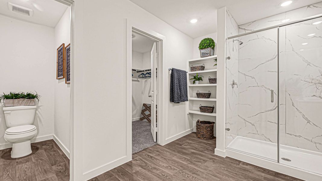 Furnished interior view inside a new home in Holly Ridge, Rosenberg (Image 23).
