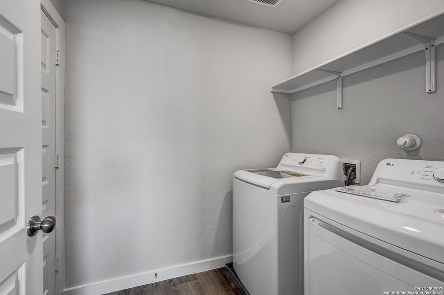 Image 29 of a home in Hacienda.