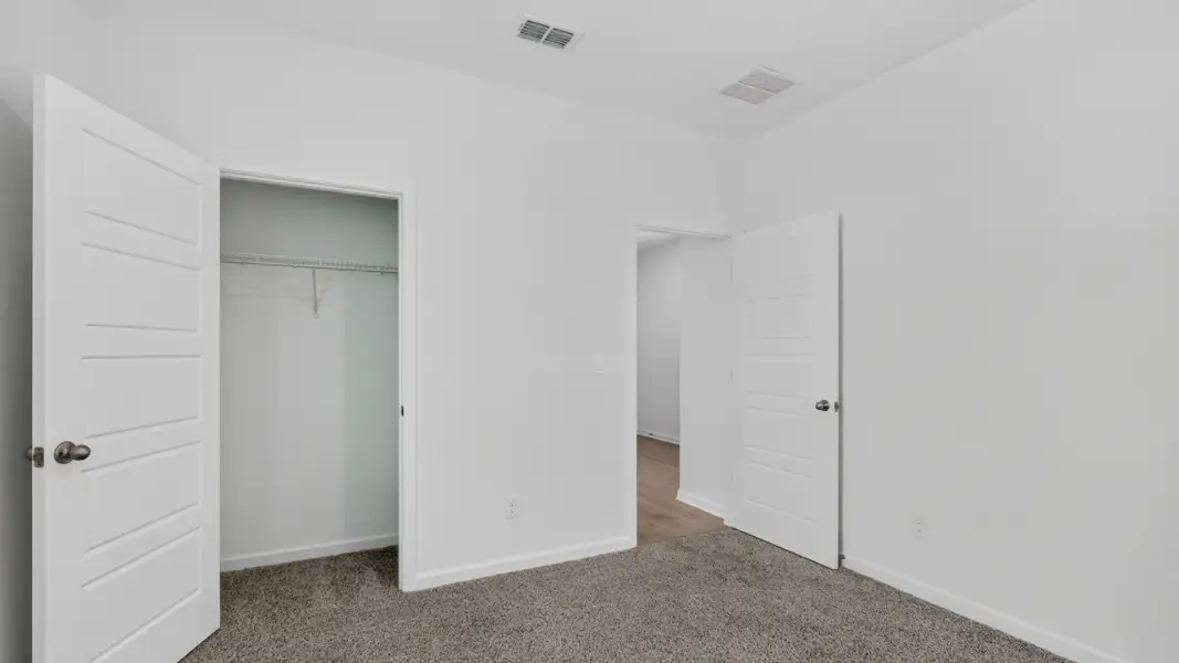 Spacious, unfurnished interior of a new home in Bridle Creek, Jacksonville (Image 22). Spacious, unfurnished interior of a new home in Bridle Creek, Jacksonville (Image 22).