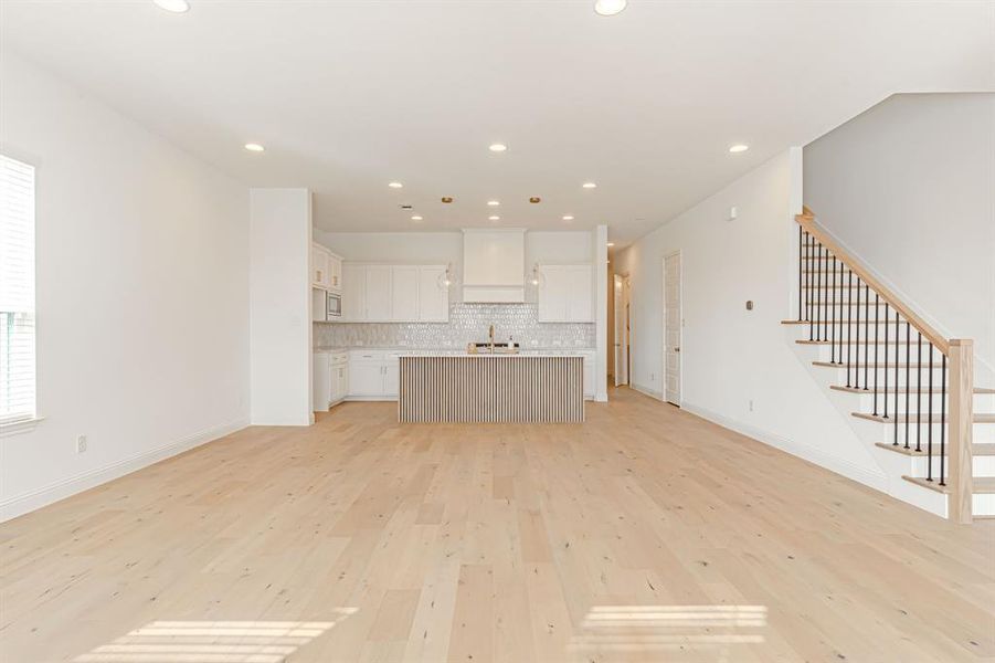 Spacious, unfurnished interior of a new home in , Aledo (Image 20).