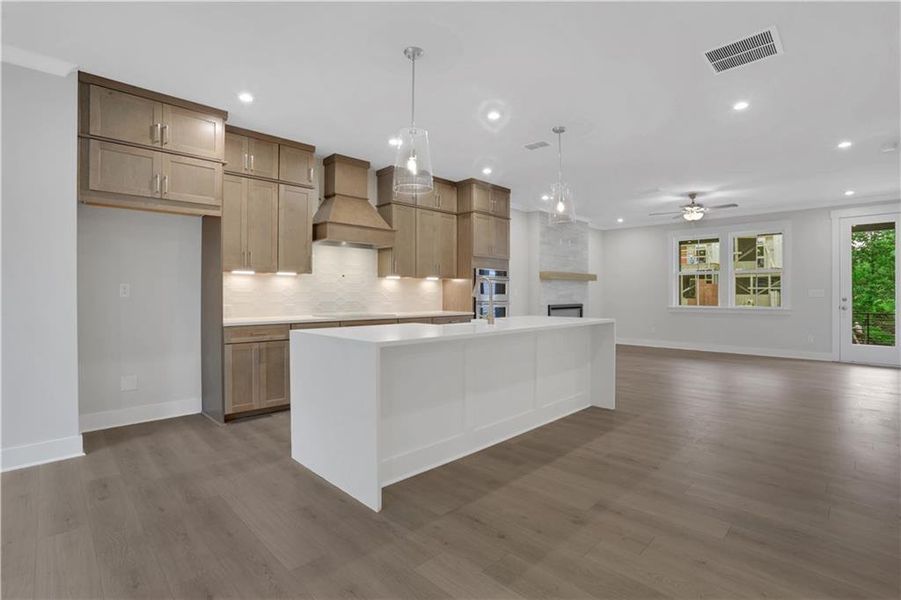 Furnished interior view inside a new home in , Roswell (Image 5).