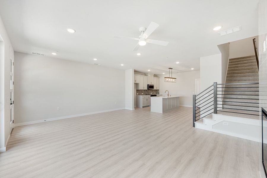 Spacious, unfurnished interior of a new home in Wildridge, Oak Point (Image 26). Spacious, unfurnished interior of a new home in Wildridge, Oak Point (Image 26).