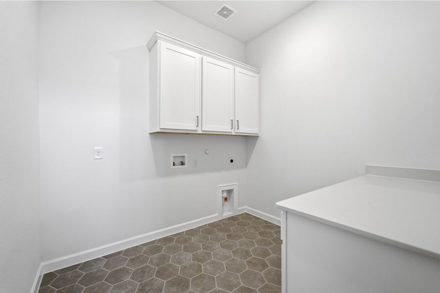 Spacious, unfurnished interior of a new home in Heath Golf & Yacht Club, Heath (Image 34). Spacious, unfurnished interior of a new home in Heath Golf & Yacht Club, Heath (Image 34).