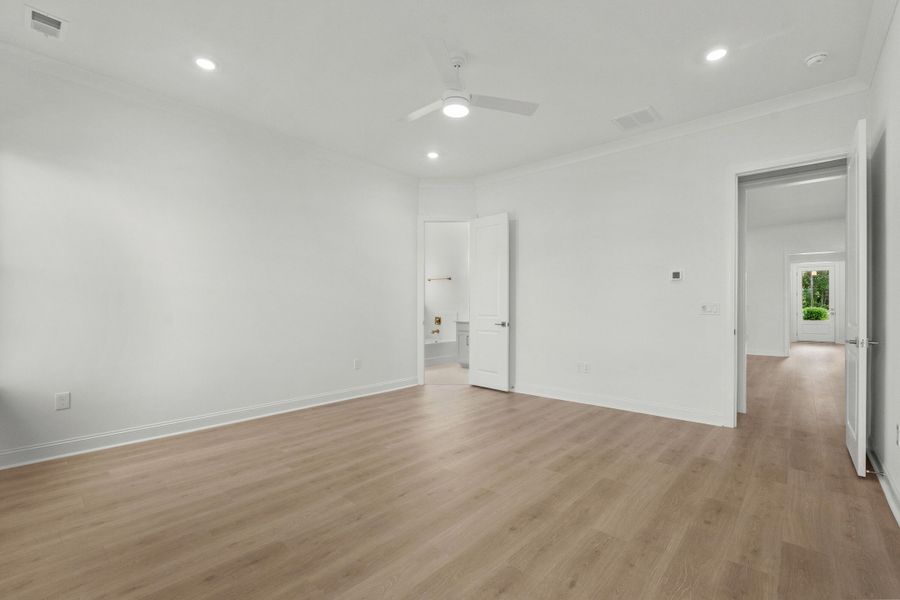 Spacious, unfurnished interior of a new home in Creek Pointe, Moncks Corner (Image 5). Spacious, unfurnished interior of a new home in Creek Pointe, Moncks Corner (Image 5).