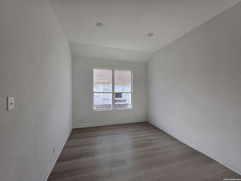 Spacious, unfurnished interior of a new home in Saddlebrook Ranch, Schertz (Image 5).