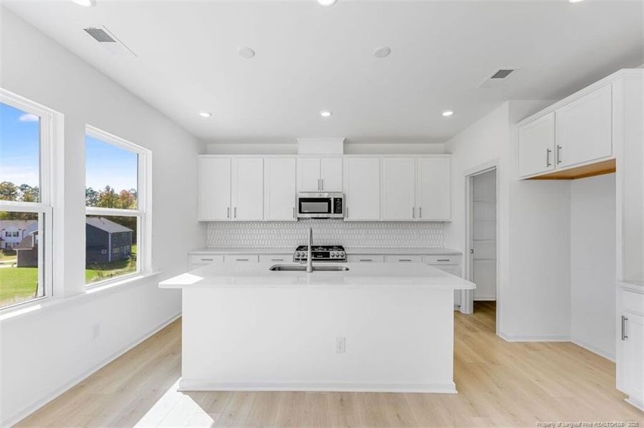 547 Claftin Street - Ready Now!