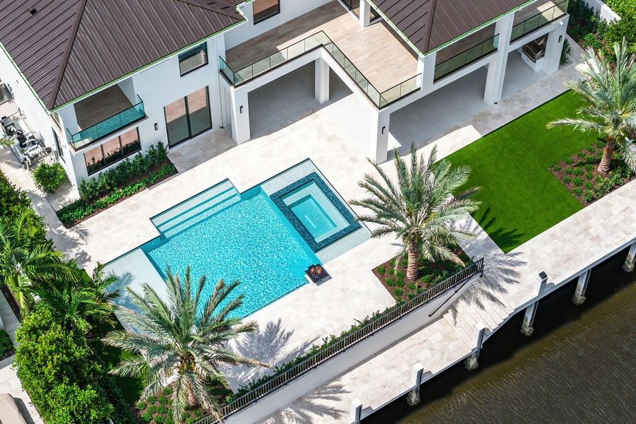 Exterior details and patio area of a home in , Boca Raton (Image 3).