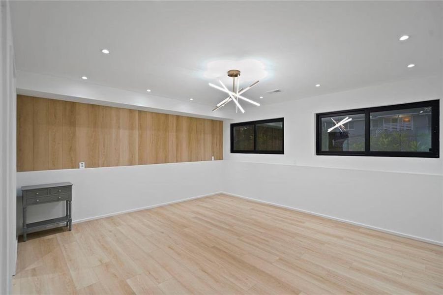 Spacious, unfurnished interior of a new home in , Atlanta (Image 22).