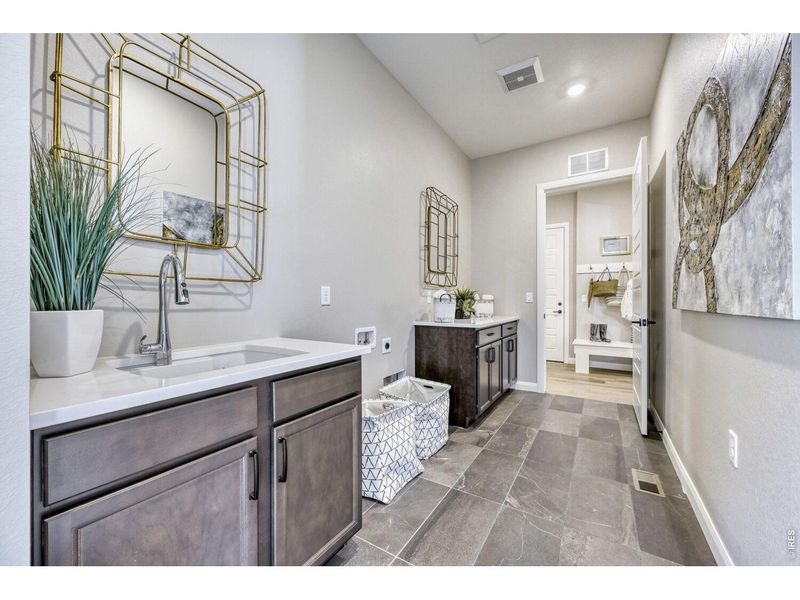 Furnished interior view inside a new home in , Broomfield (Image 14).