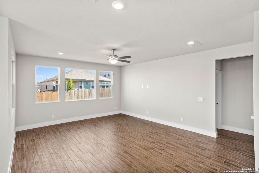 Spacious, unfurnished interior of a new home in Skybrooke, Live Oak (Image 27).