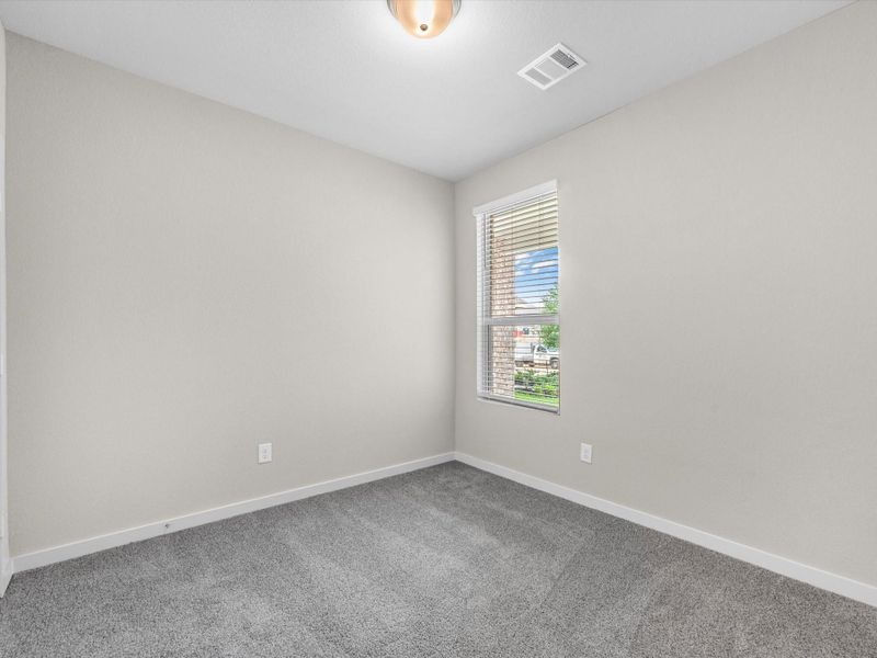 Spacious, unfurnished interior of a new home in Montgomery Oaks - Premier, Conroe (Image 19).