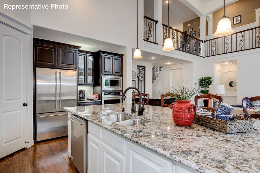Representative furnished interior of a home built from the Downton Abbey by Grand Homes in Grand Oaks, Celina (Image 9).