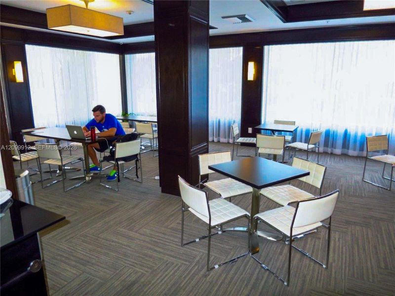 Community amenities in , Miami (Image 23).