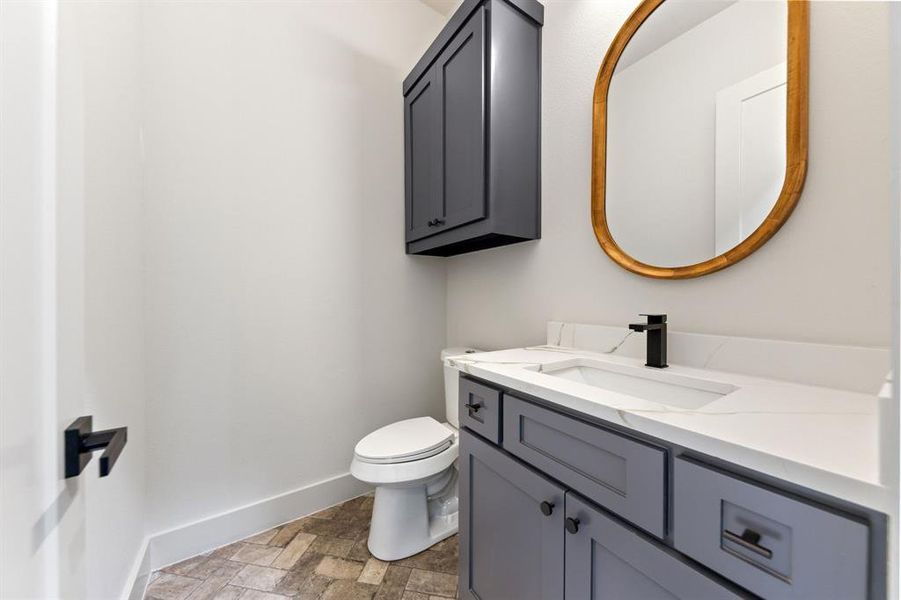 Furnished interior view inside a new home in , Red Oak (Image 17).